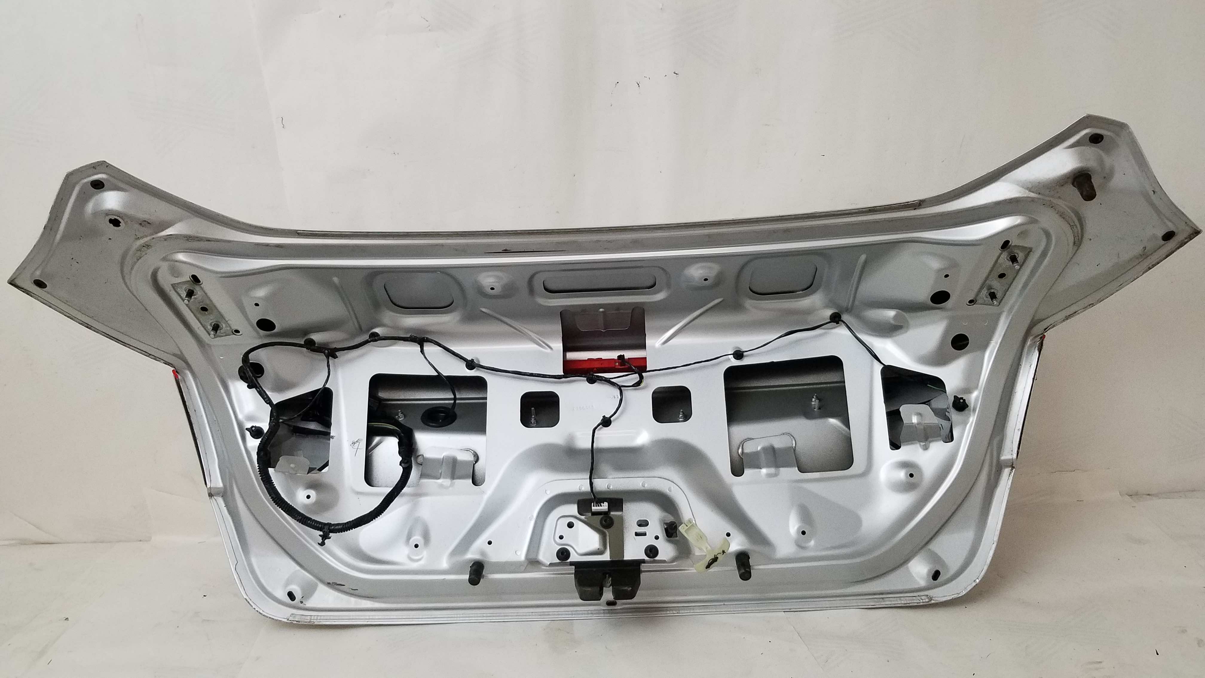 Кришка багажника Ford Focus 2.0  2012-2014 usa