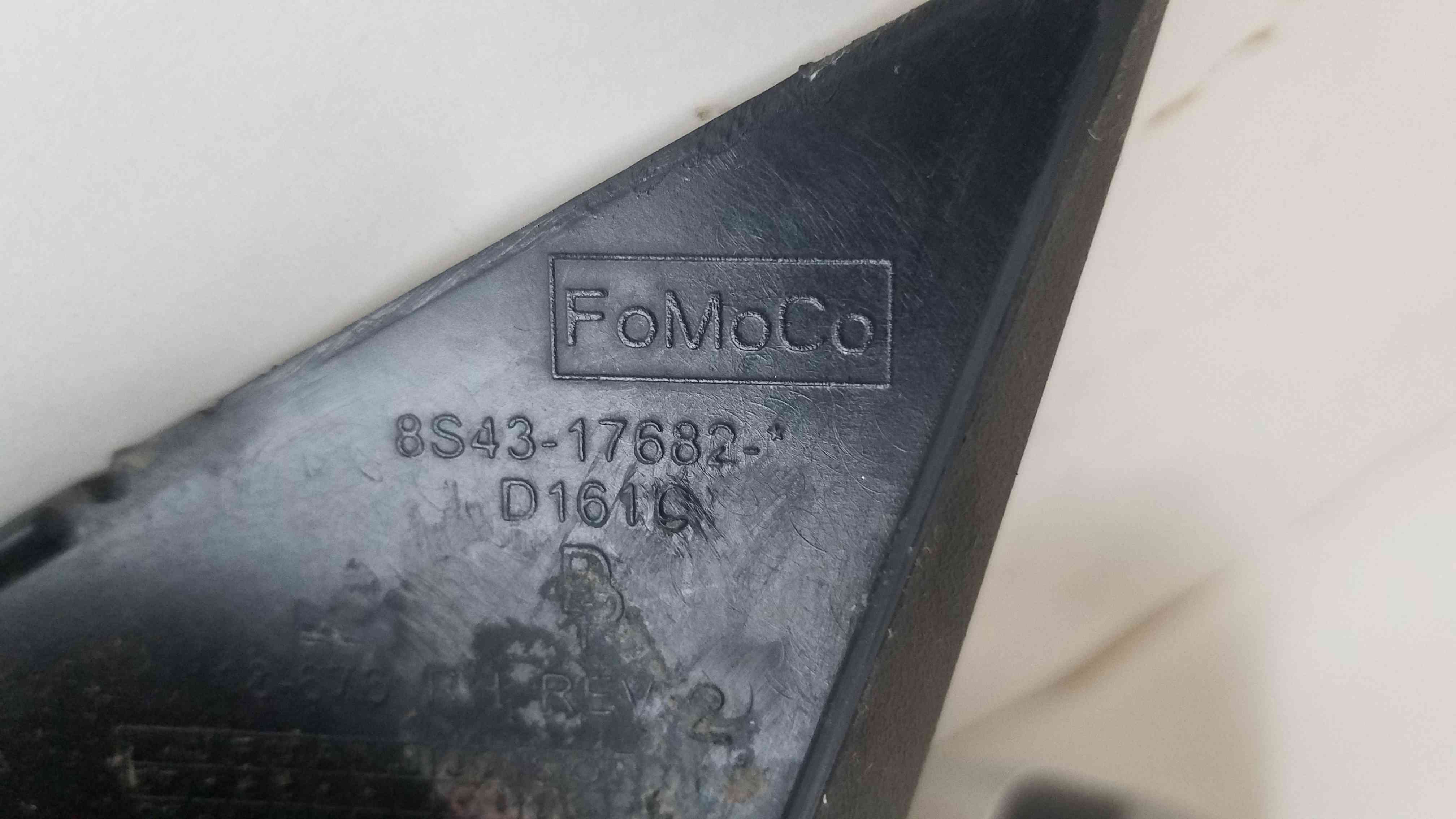 Дзеркало праве Ford Focus II 2011 2010 2009 2008 8S4317682