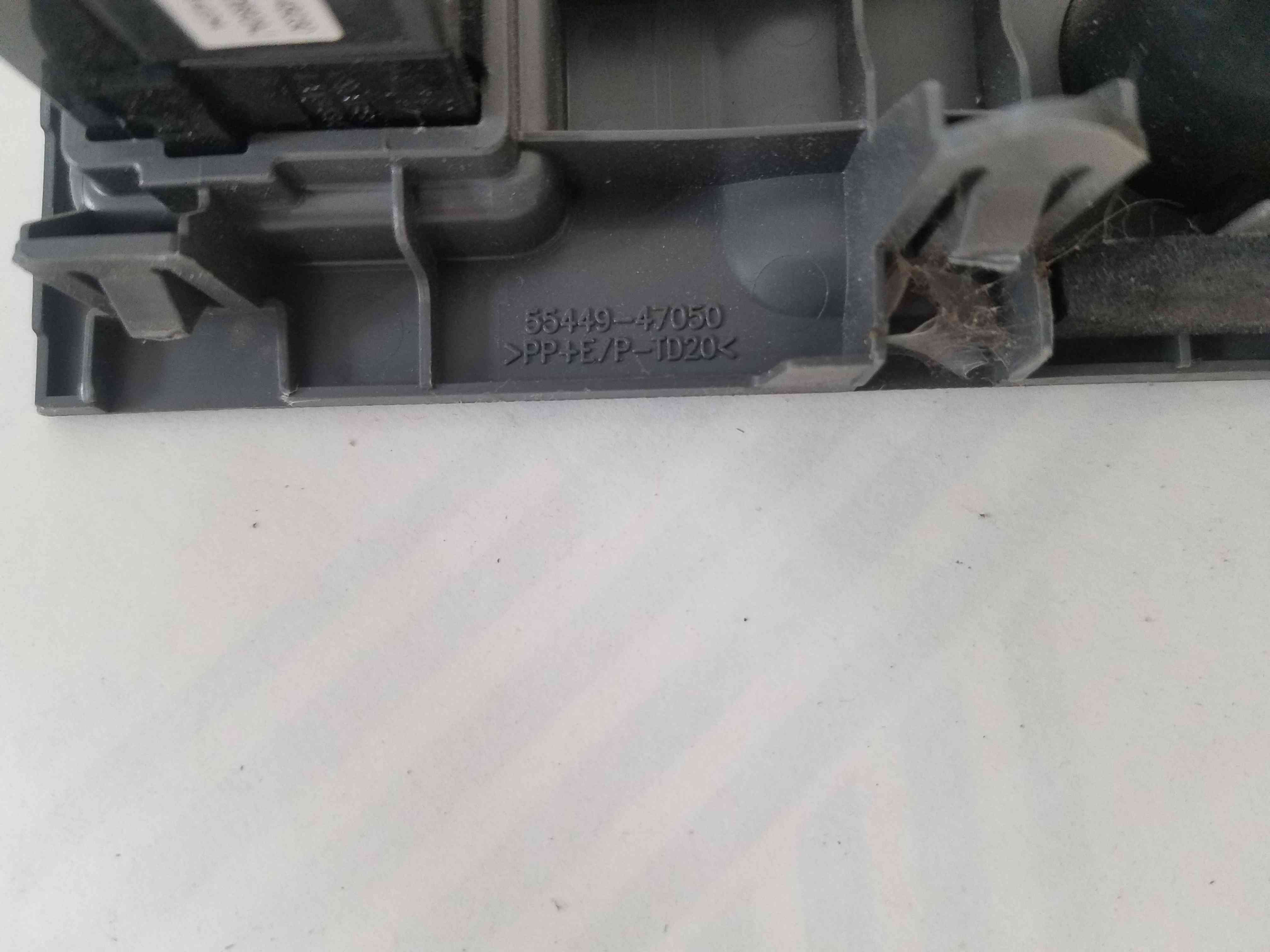 Панель  з гніздом розєм USB Toyota Prius 2015 2014 2013 2012 2011 2010 55449-47050