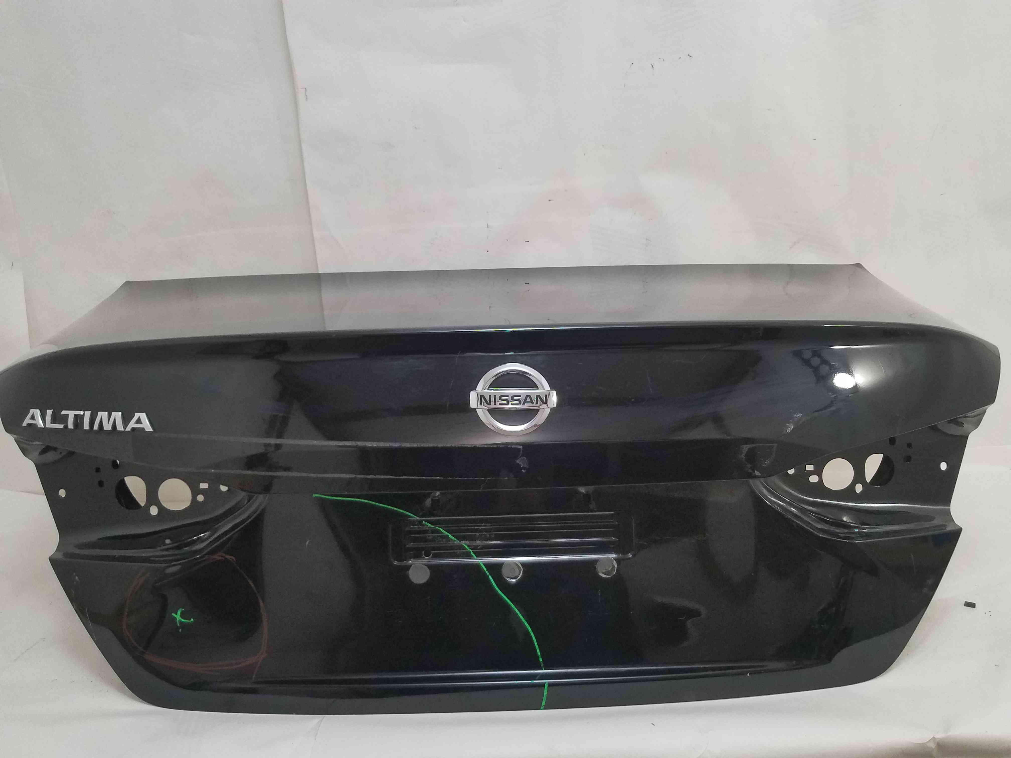 Кришка багажника Nissan Altima 2021 2020 2019 84300-6CA0A