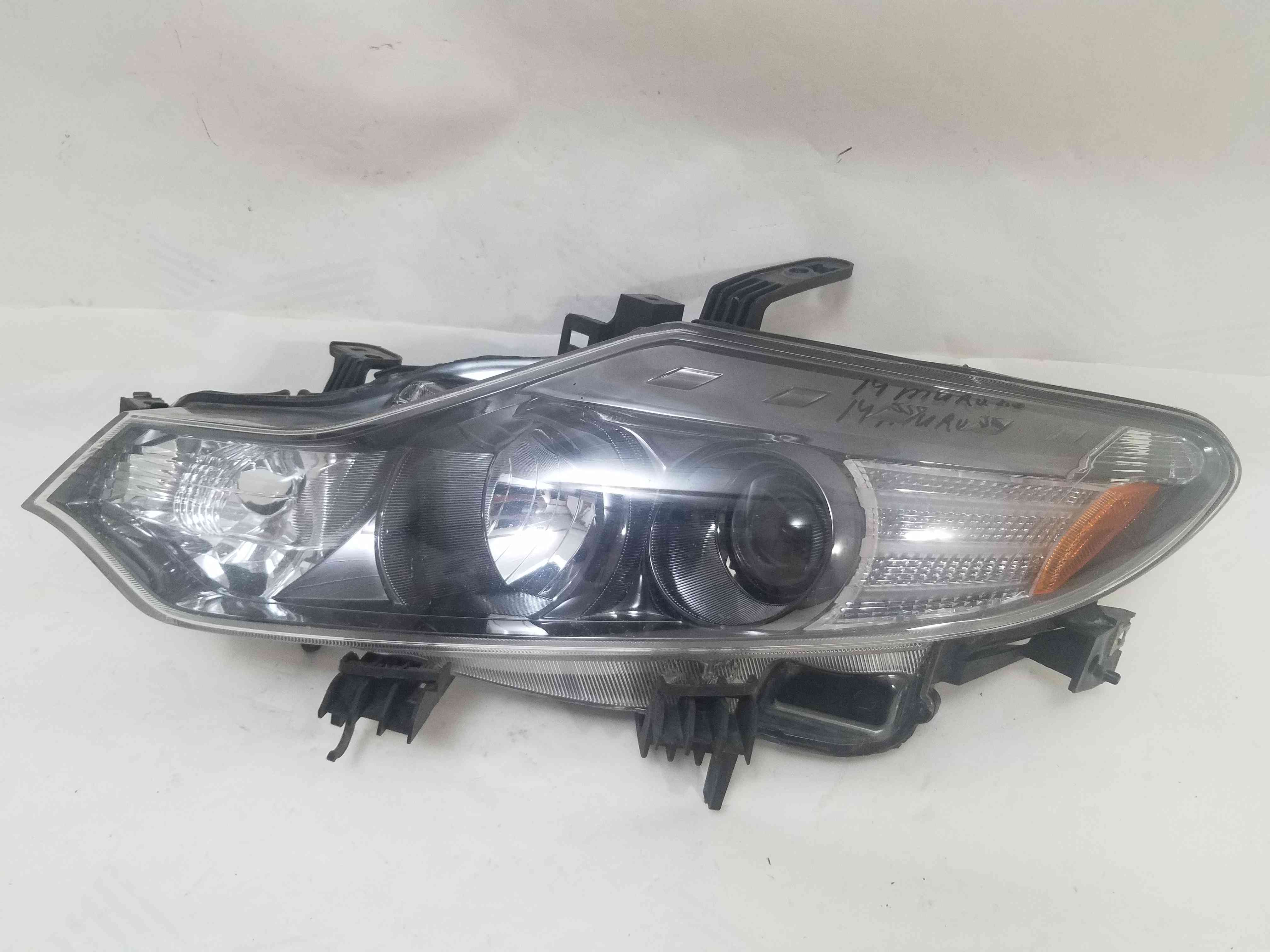 Фара передня  ліва Nissan MURANO Z51 2014 2013 2012 2011 2010 2009 2008 2007 260601AA0A    26060-1AA0A