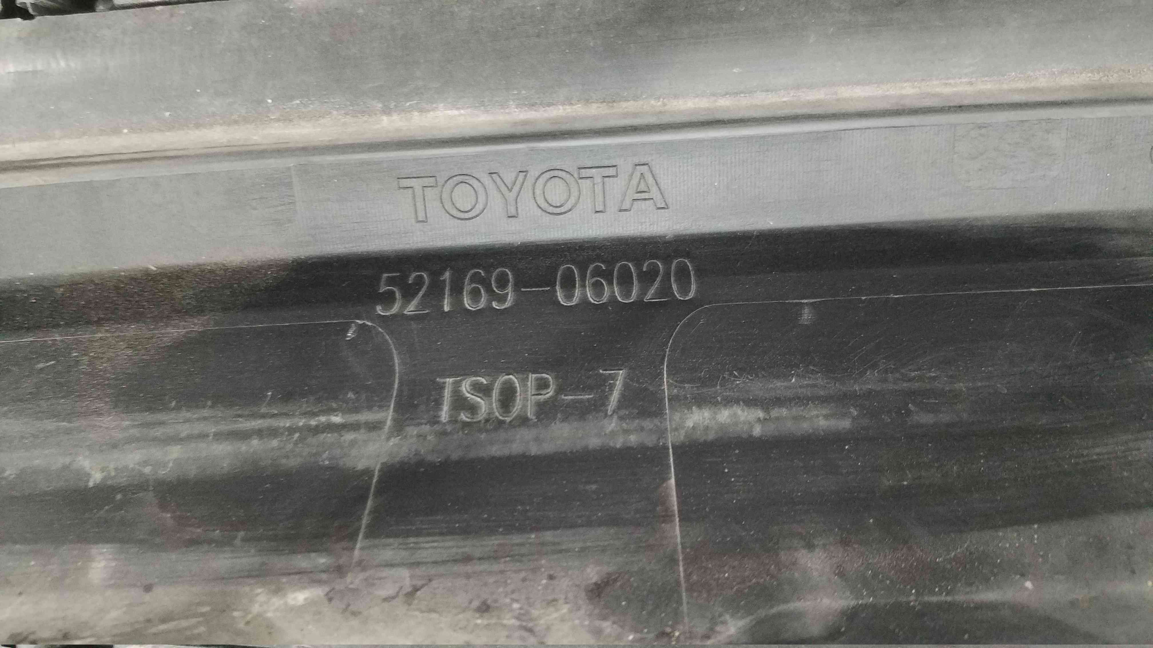 Бампер задній  Toyota Camry 2017 2016 2015 2014 52159-06390