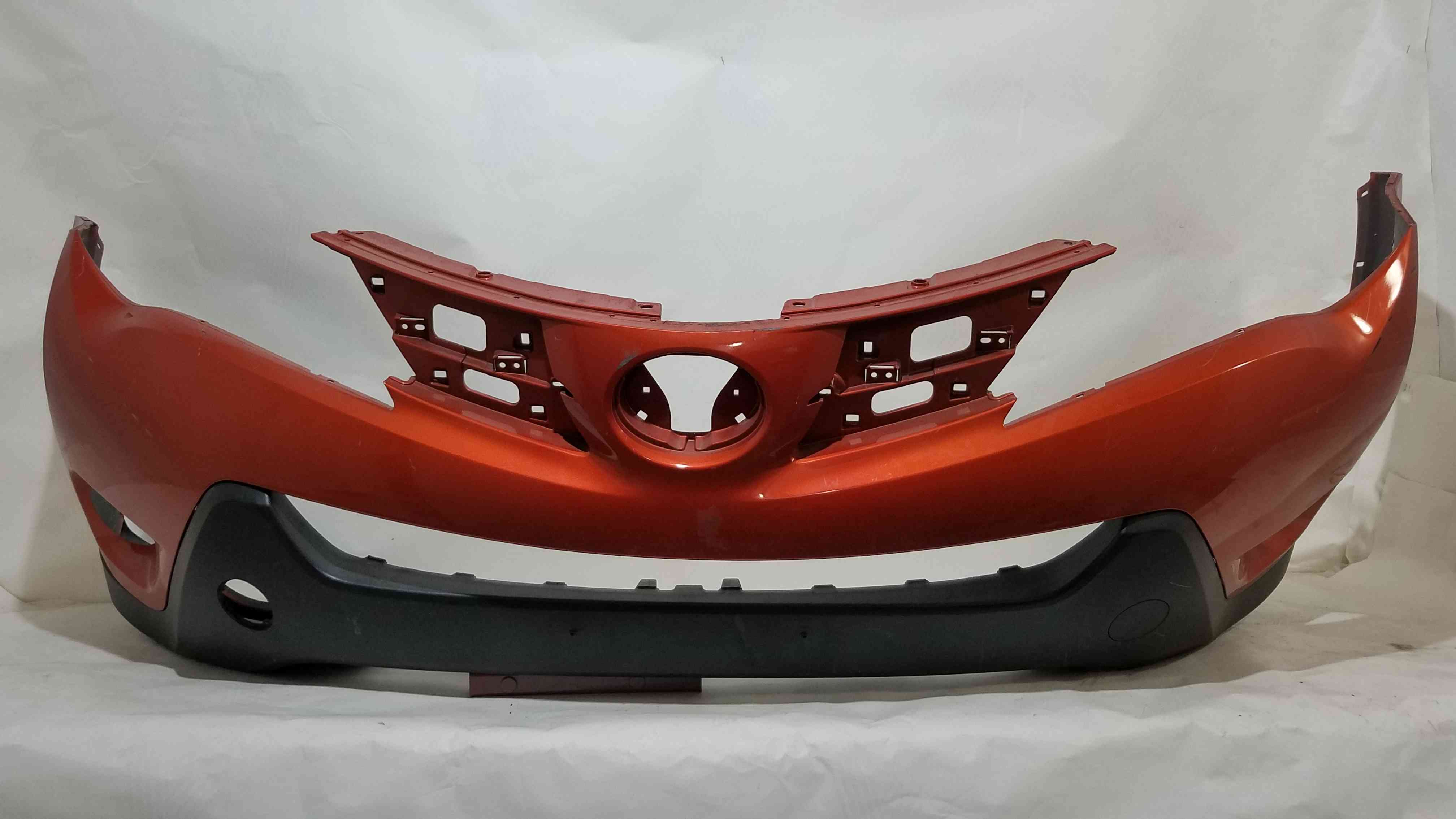 Бампер передній Toyota Rav 4 2016 2015 2014 2013 2012 52119-4A905