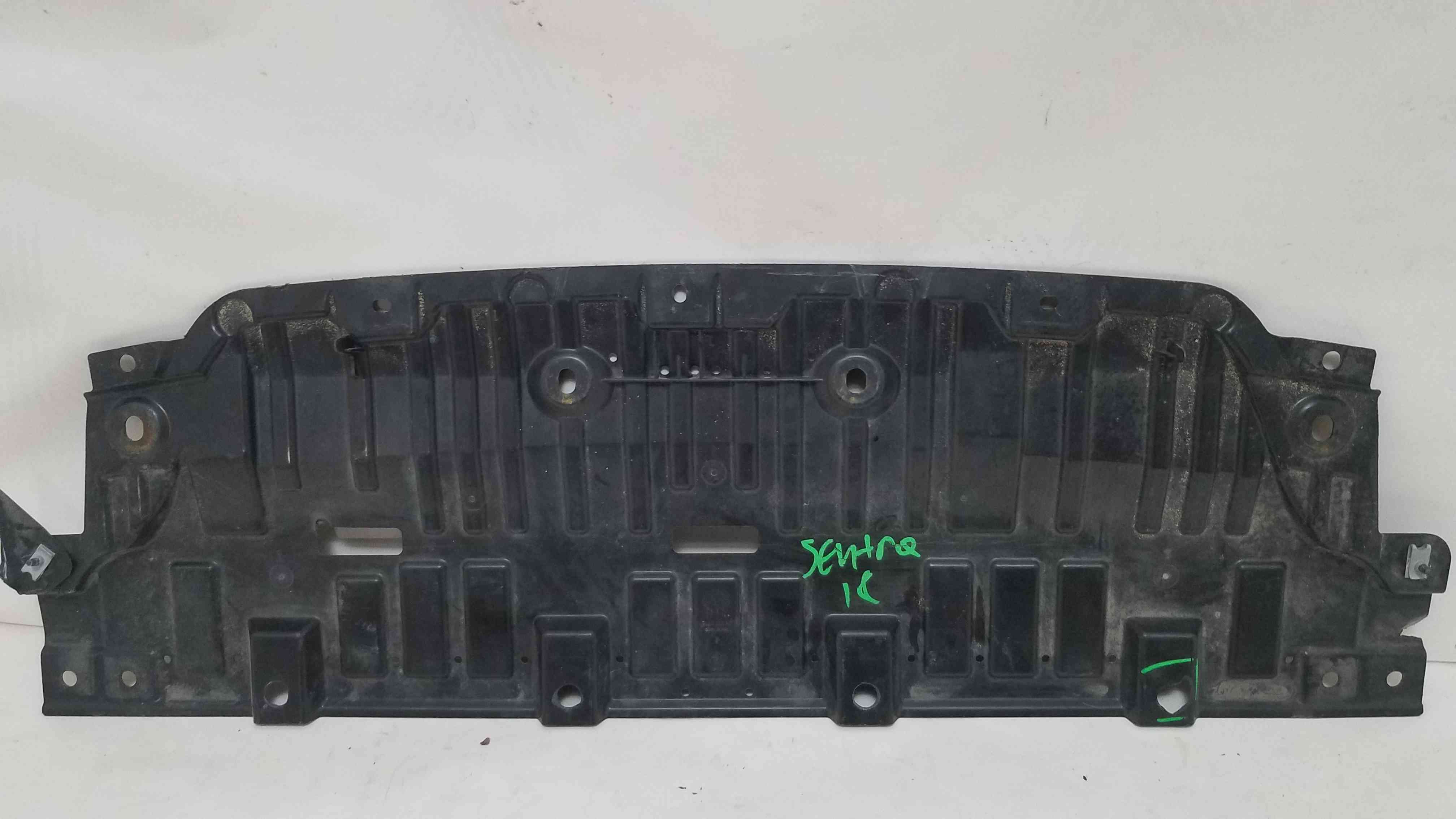 Захист переднього бампера Nissan Sentra 2021 2020 62663-6LB0A